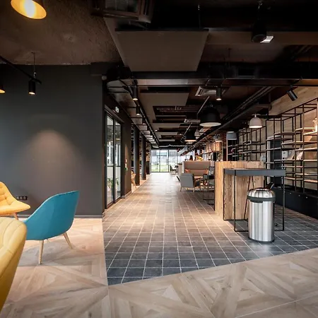 호텔 Ibis Styles Valenciennes Foret 3*