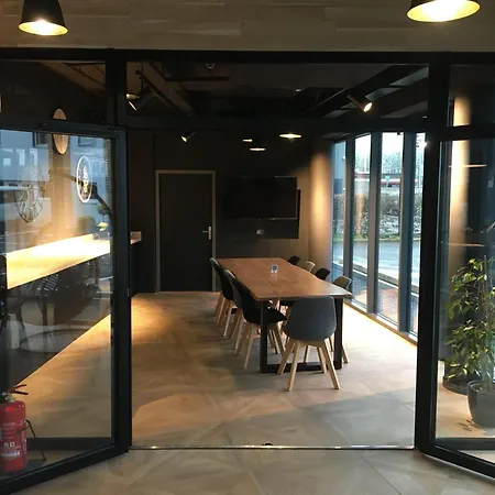 Ibis Styles Valenciennes Foret 3* Petite Forêt