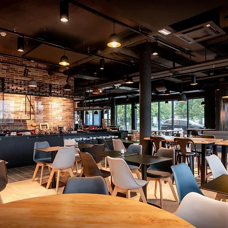 Ibis Styles Valenciennes Foret