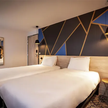 Ibis Styles Valenciennes Foret فندق