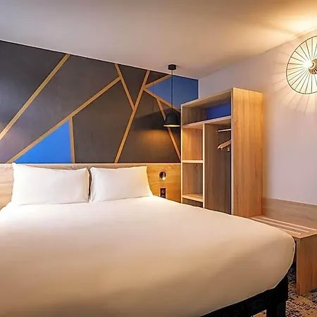 Ibis Styles Valenciennes Foret 3*