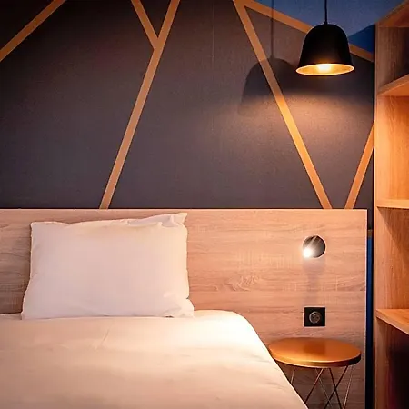 Ibis Styles Valenciennes Foret Hotel 3*