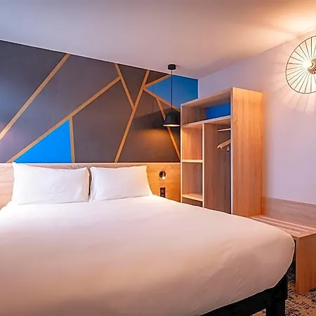 Ibis Styles Valenciennes Foret