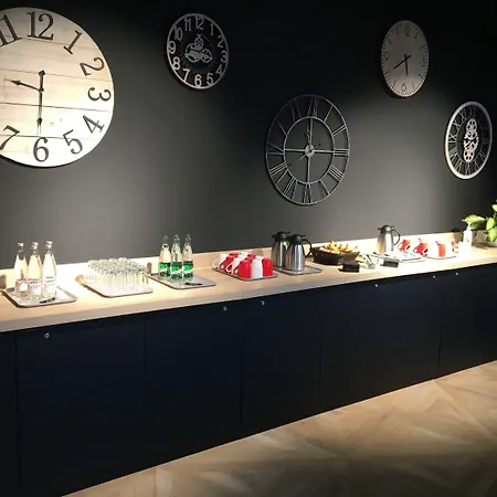 Ibis Styles Valenciennes Foret Otel 3*