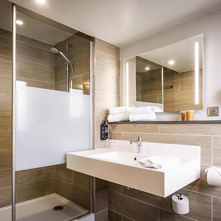 Ibis Styles Valenciennes Foret Otel