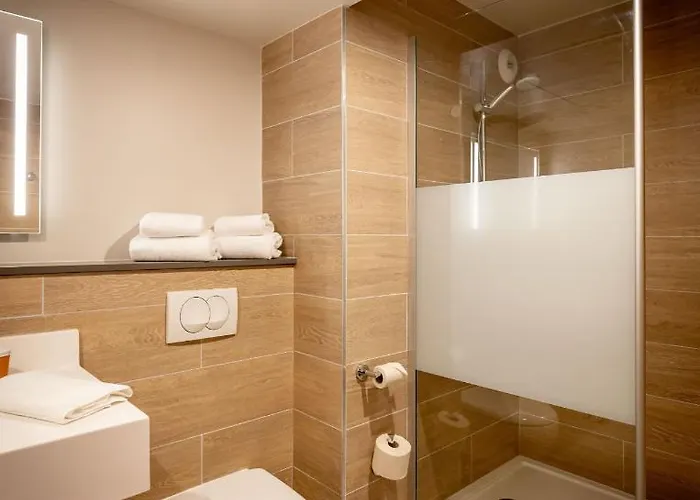 Ibis Styles Valenciennes Foret Petite-Foret