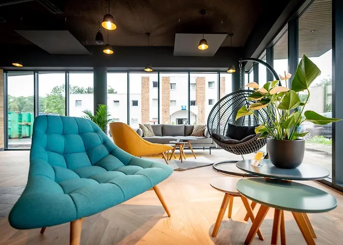 Ibis Styles Valenciennes Foret Petite Forêt