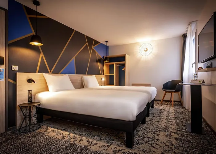 Ibis Styles Valenciennes Foret Petite-Foret