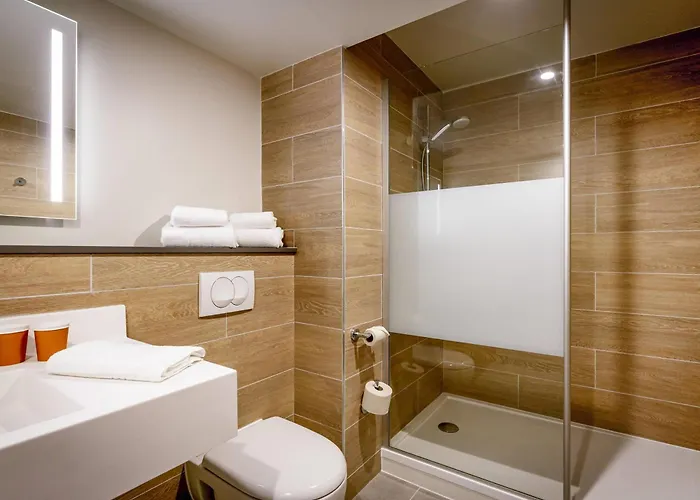 فندق Ibis Styles Valenciennes Foret 3*