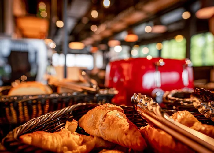 Ibis Styles Valenciennes Foret فندق 3*