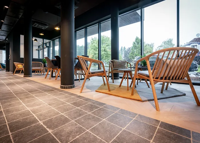 Ibis Styles Valenciennes Foret فندق 3*