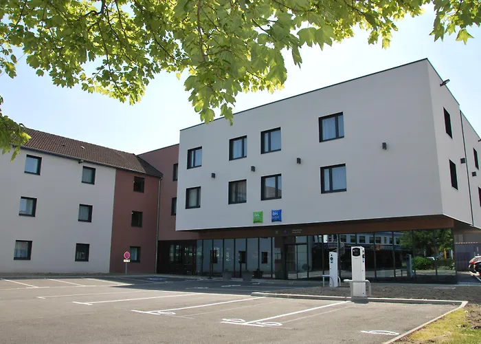 Ibis Styles Valenciennes Foret فندق 3*